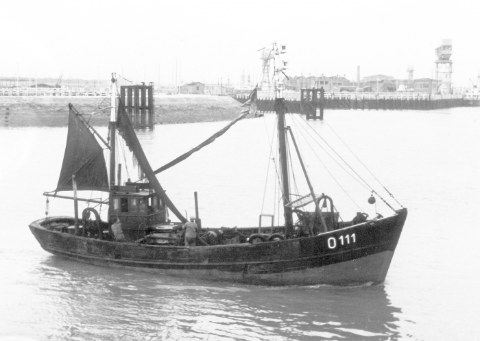 O.111 Yvonne (bouwjaar 1943)