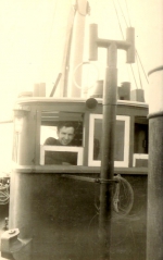 Coulier René op de brug van de N.741 Hoop op vrede (Bouwjaar 1941)