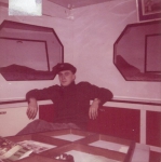 Andr Van Torre in de leefruimte van de Z.402 Atlantis (Bouwjaar 1963), author: Onbekend
