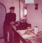 Andr Van Torre in de keuken van de Z.402 Atlantis (Bouwjaar 1963), author: Onbekend