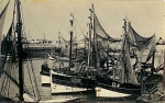 O.126, O.4 en andere schepen in de haven
